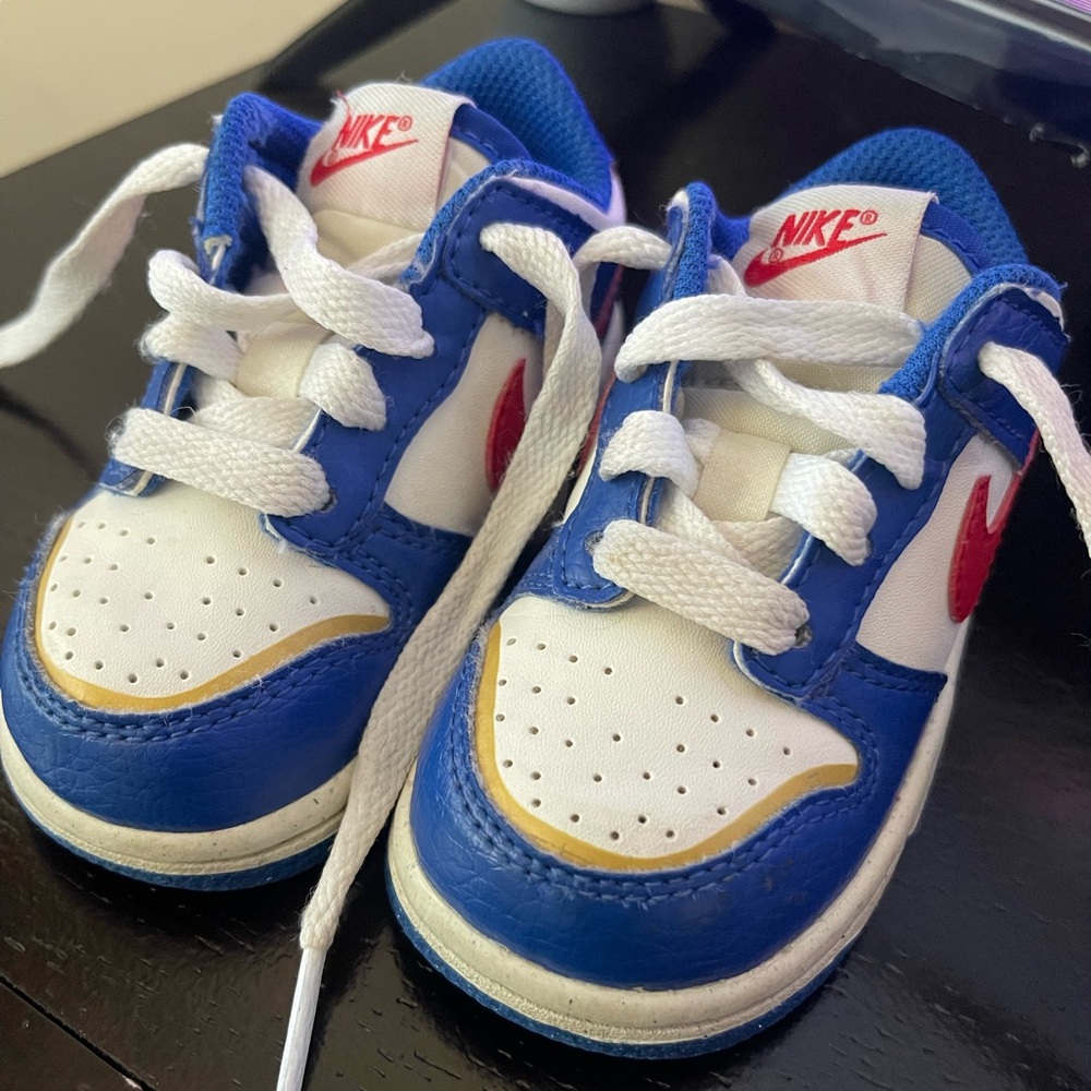 6c Toddler Nike “superhero” dunks